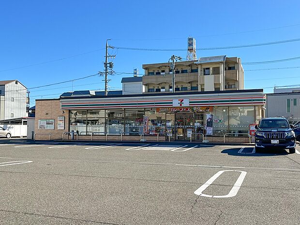 セブンイレブン　岐阜加納城南通3丁目店（約140m）