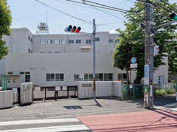 横浜市立葛野小学校（約320m）