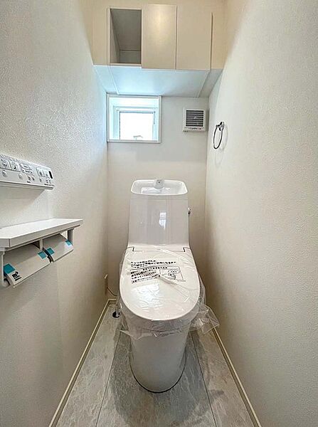 各階それぞれにトイレがあるので朝の忙しい時間帯にも便利です。