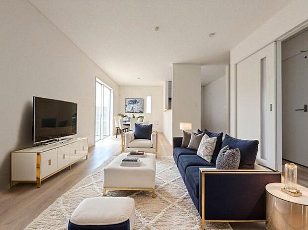 同社施工写真　リビングダイニングに家具を配置したイメージ画像です
※本画像はCGで作成しており、実際に現地に 家具は置かれておりません。また、価格に 家具は含まれておりません。