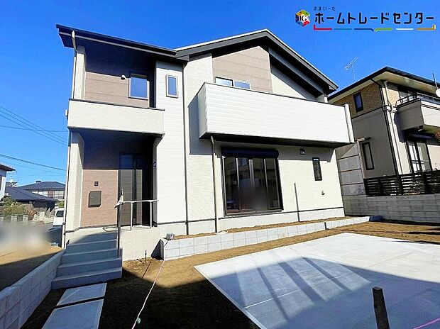 基本のデザインに立ち返り、ワンランク上のシンプルを追求しました!平日・お仕事帰りなど、いつでもご案内致します!ご希望の際はお気軽に!