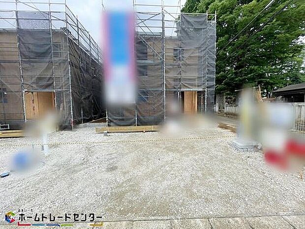 1号棟
交通量が少ない住宅街なので、雨の日でも車の走行音も気になりません。平日・お仕事帰りなど、いつでもご案内致します!お気軽にお問い合わせ下さい♪お持ちしております!