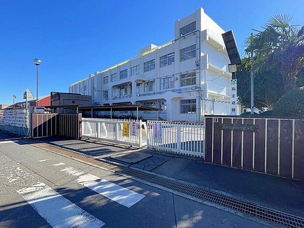 阿見町立朝日中学校（約970m）