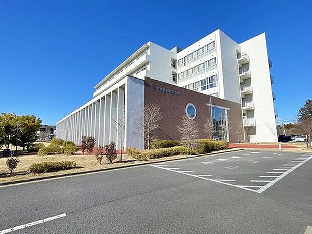 牛久愛和総合病院(約1,300m)