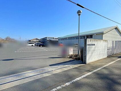 下妻市立下妻中学校 900m (徒歩１２分・自転車で４分)