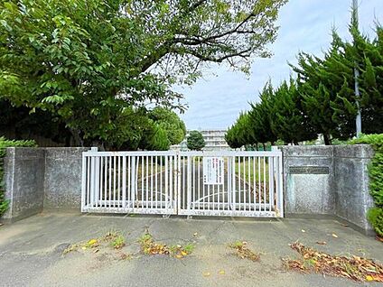 土浦市立土浦第一中学校 90m(徒歩2分)