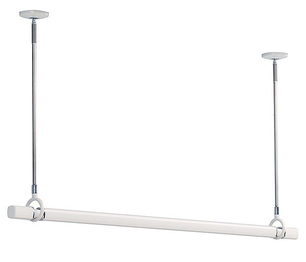 【ホスクリーン】1階物干し室にはホスクリーンが1セット付いています。
一度にたくさんの洗濯物を干すことができます。
使う方に合わせて高さ調整もできますよ♪
※物干し竿は付いていませんのでご了承ください。