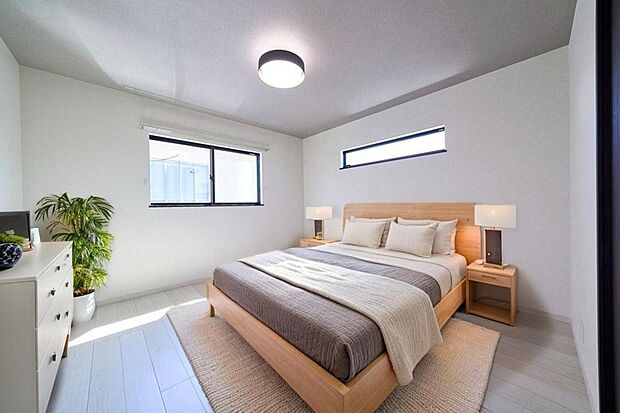 【寝室】【施工例】寝室には大容量のウォークインクローゼット完備!豊富な収納スペースで、衣類や個人のアイテムを整理整頓することができます。スッキリした寝室は癒しの空間を提供します。※家具等の配置はイメージです。