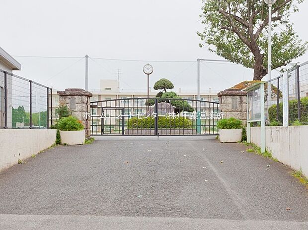 千葉市立誉田中学校（約1,326m）