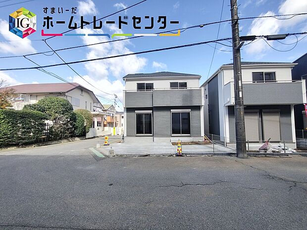 【前面道路含む現地写真】◆休日にご家族揃ってご見学はいかがでしょうか♪実際の現地を見てみると図面などではわからない、新たな発見もありますのでまずはお気軽にお問い合わせください♪