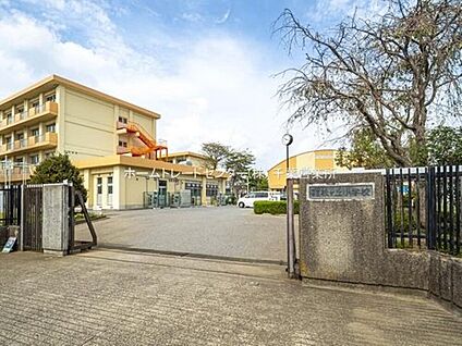 千葉市立松ケ丘小学校 614m(徒歩８分)