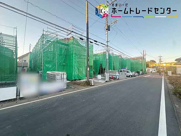 【現地外観写真】◆休日にご家族揃ってご見学はいかがでしょうか♪実際の現地を見てみると図面などではわからない、新たな発見もありますのでまずはお気軽にお問い合わせください♪