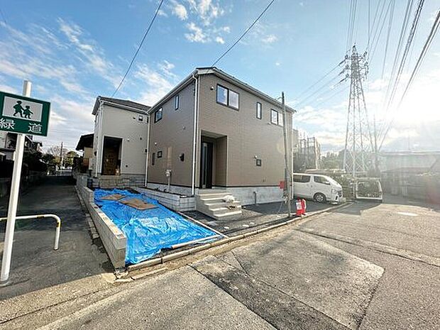 【現地外観写真】◆耐震性能にこだわる「飯田グループ」の家です!お客様のすまいと安全を守る大切な住宅だからこそ、実際の建物の作りと安心感をぜひ現地にてご体感ください!ご見学予約受付です!