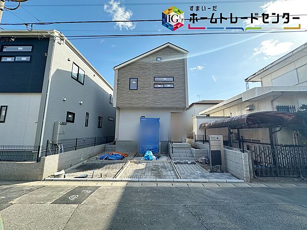 【現地外観写真】◆休日にご家族揃ってご見学はいかがでしょうか♪実際の現地を見てみると図面などではわからない、新たな発見もありますのでまずはお気軽にお問い合わせください♪