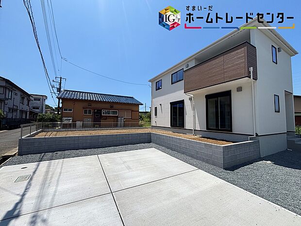 【完成予想図(外観)】【本日御案内可能です♪】
平日・土日祝日やお仕事帰りなどお客様のご都合に合わせて、営業スタッフが誠心誠意真心込めて御対応してます♪詳しくはお気軽にお問い合わせください♪