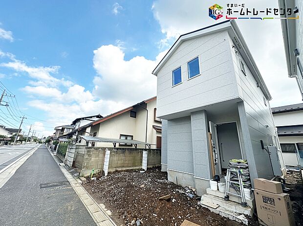 【現地外観写真】◆平日・お仕事帰りなど、いつでもご案内させていただきます！デザイン・目に見える設備面も大切ですが、耐震構造で地震に強い家の為、次代へ繋ぐ強固な住宅です。