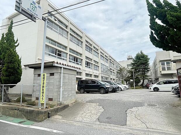 木更津市立西清小学校（約948m）