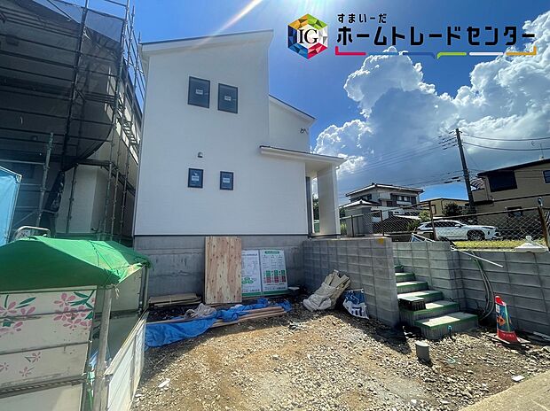 【現地外観写真】◆平日・お仕事帰りなど、いつでもご案内させていただきます!デザイン・目に見える設備面も大切ですが、耐震構造で地震に強い家の為、次代へ繋ぐ強固な住宅です。