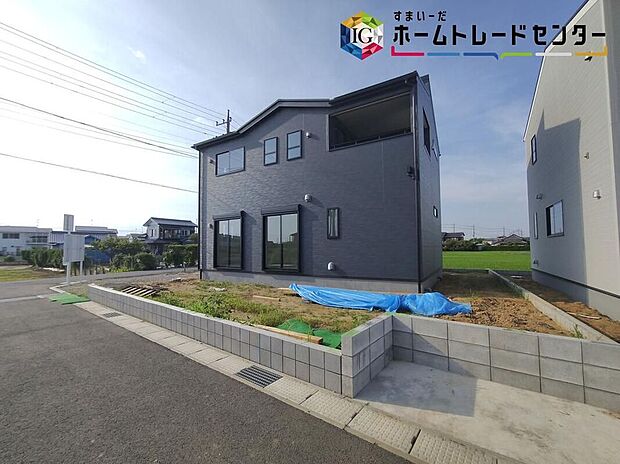 【前面道路含む現地写真】◆≪お問い合わせ当日のご内覧もお任せください♪≫耐震に優れた工法を採用、一生住む家だから構造にも環境にもこだわりを。地震に強いオリジナル工法を是非お確かめ下さい♪