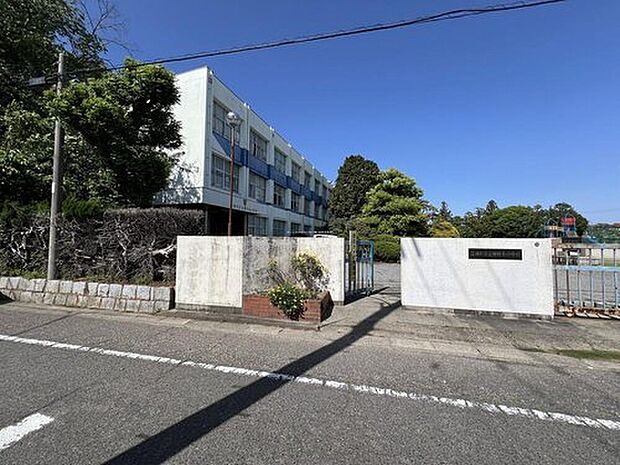 江南市立古知野北小学校(約1,100m)