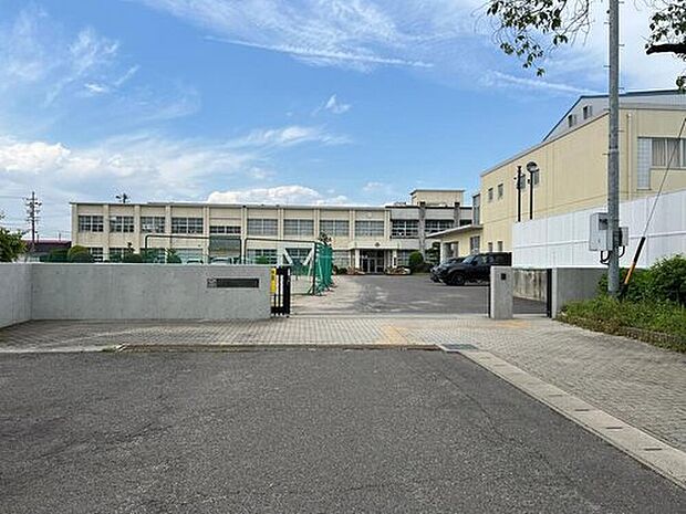 江南市立北部中学校(約2,100m)