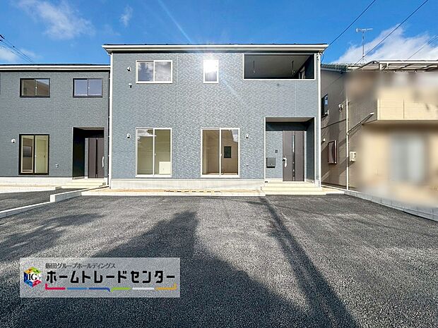 【現地外観写真】４号棟
一戸建ての大きなメリットは、「自分の土地」を自由に使えること。好きなペットが飼えるほか、ガーデニングやＤＩＹ、車やバイクの手入れなど様々な趣味を楽しめます♪