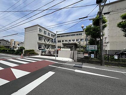 一宮市立富士小学校 660ｍ(徒歩9分)