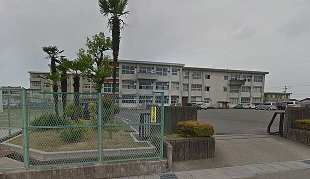 岐阜市立境川中学校(約3,500m)