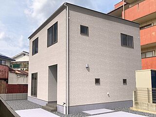 丸亀市中府町建売(1)　駐車場4台可　ZEH住宅 外観