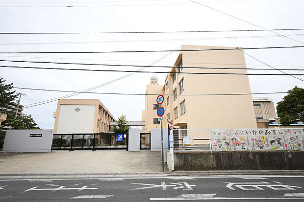 高松市立古高松小学校（約750m）