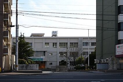 高松市立玉藻中学校 徒歩1715m