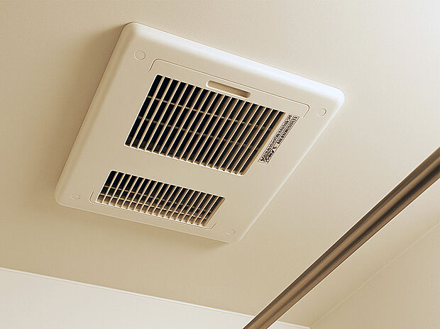 【浴室換気乾燥暖房機】雨の日や、花粉の季節にも快適に部屋干しができます。あるととても便利です。