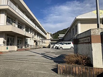高知市立介良中学校 徒歩850m