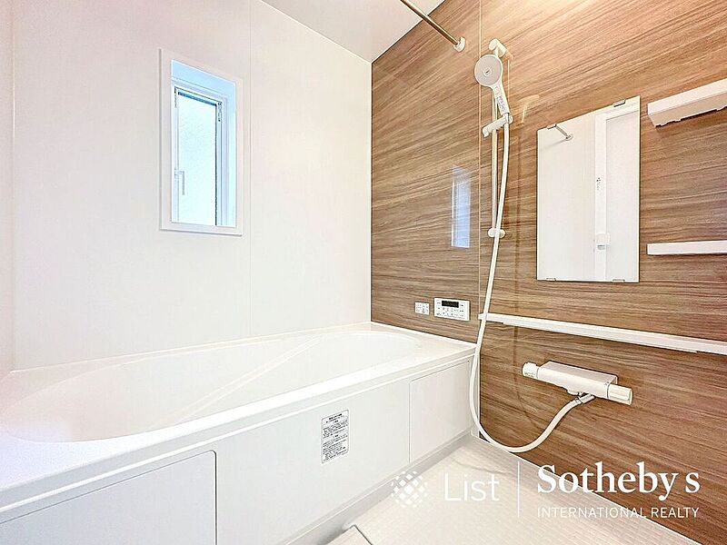 ◆　浴室　◆冬場のお風呂の寒さを緩和。暖房機能であらかじめ浴