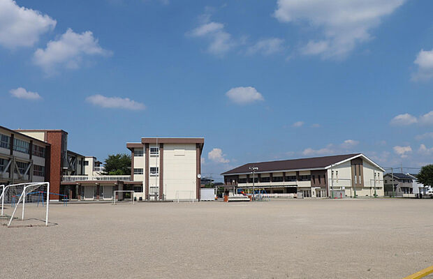 石井小学校（約930m）
