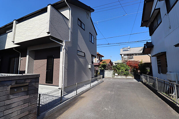 【外観】通りに面した外観はスッキリと整えられており、住まいとしての安心感とスマートな印象を両立！！シンプルさの中にデザイン性が光る飽きのこない外観が魅力♪