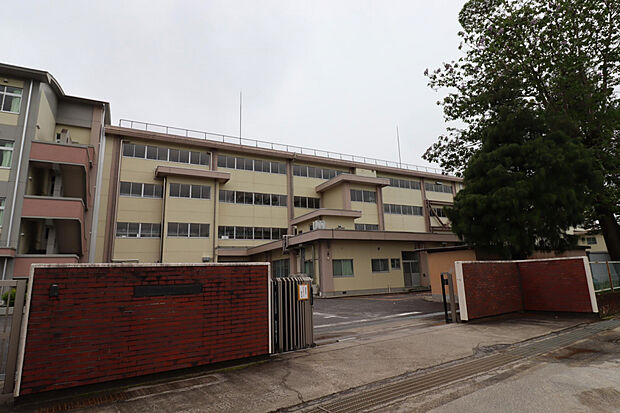 清原中央小学校（約1,255m）