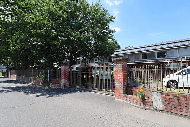 陽の丘幼稚園(約665m)