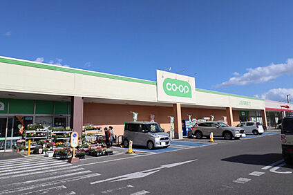 コープ越戸店 454m