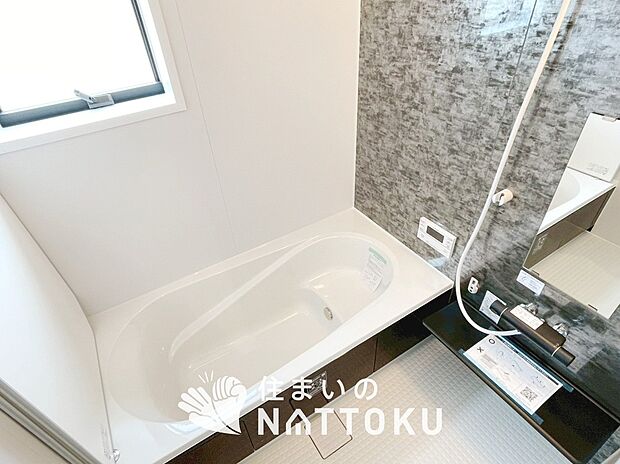 現地写真(浴室)
浴室暖房乾燥機付き。1坪タイプで広々です。