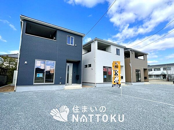 現地写真（街並み）
全５邸
駐車３台可能