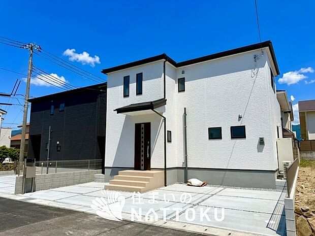 現地写真(街並み)
全2邸
駐車2台可能