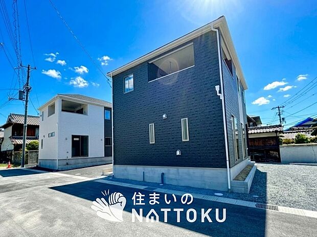 現地写真(街並み)
全2邸
駐車2台可能