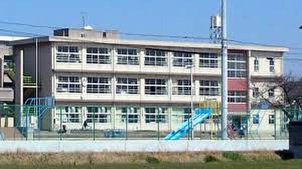加古川市立野口小学校（約500m）