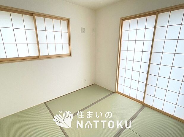 【現地写真(和室)】大壁仕様の新和室。くつろぎの空間です。