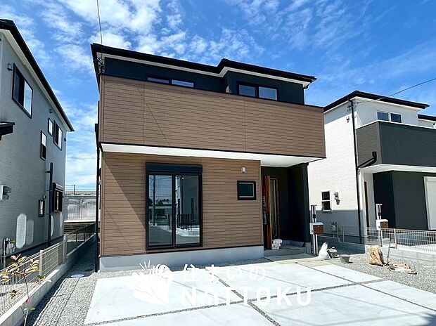 【現地写真（外観）【４号地】】健康被害に配慮したもっとも安全性の高い建材を採用し、シックハウス対策をしております。