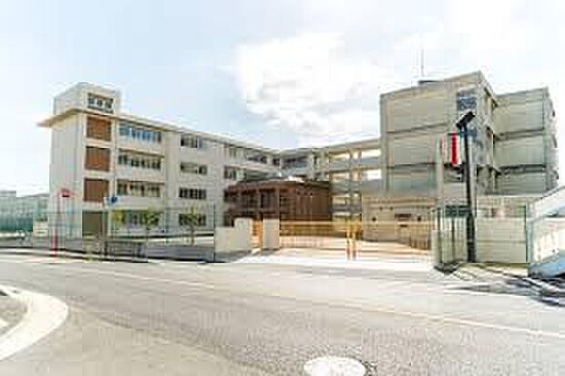 明石市立人丸小学校（約960m）