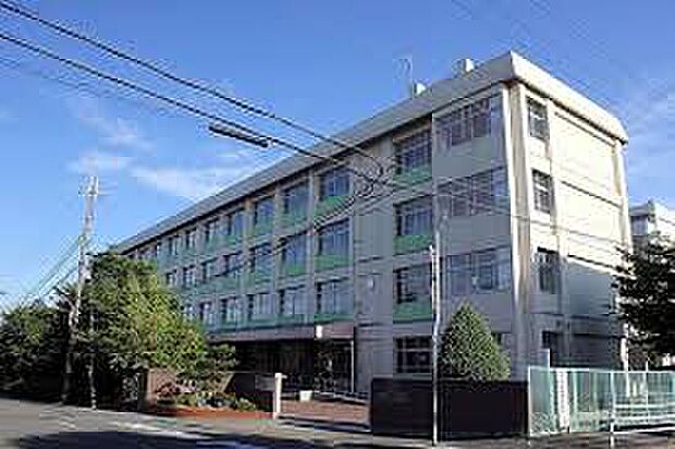 明石市立高丘中学校(約1,500m)