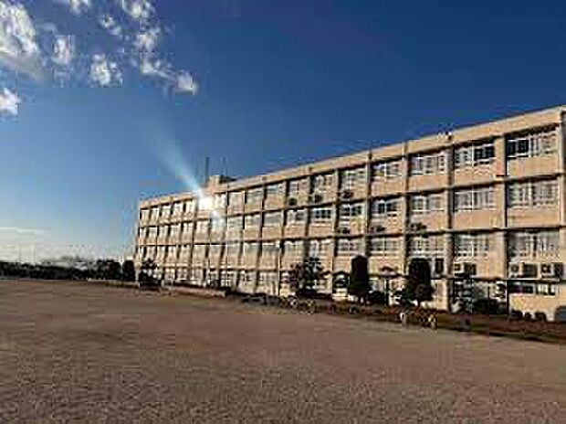 稲美町立天満東小学校(約2,100m)