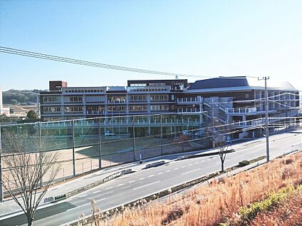 加東市立東条学園小中学校 2000ｍ(徒歩25分)